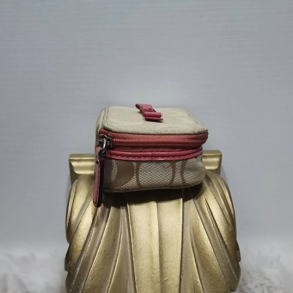 Coach signature canvas